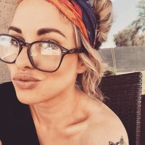 Meet your Posher, Nicole